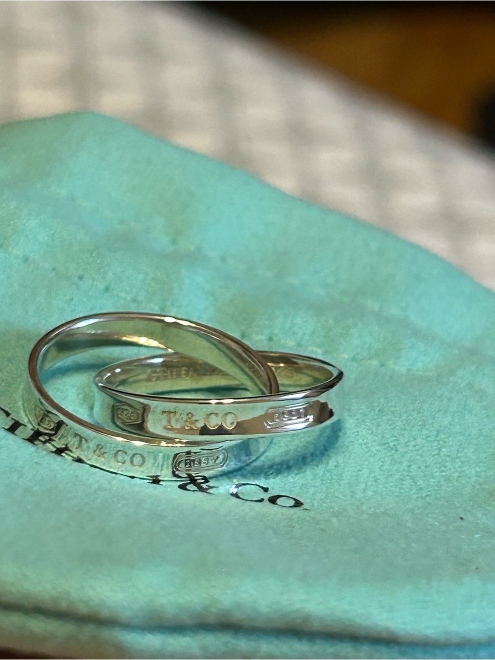 Tiffany interlocking ring size 8